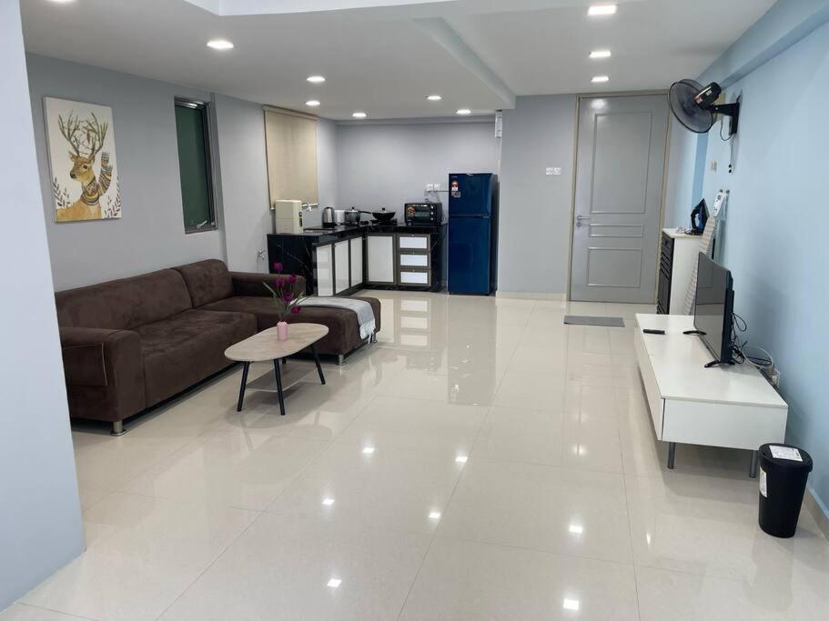 Pangsapuri Dalamanda 3pax Sunway Velocity Balcony Cityview *