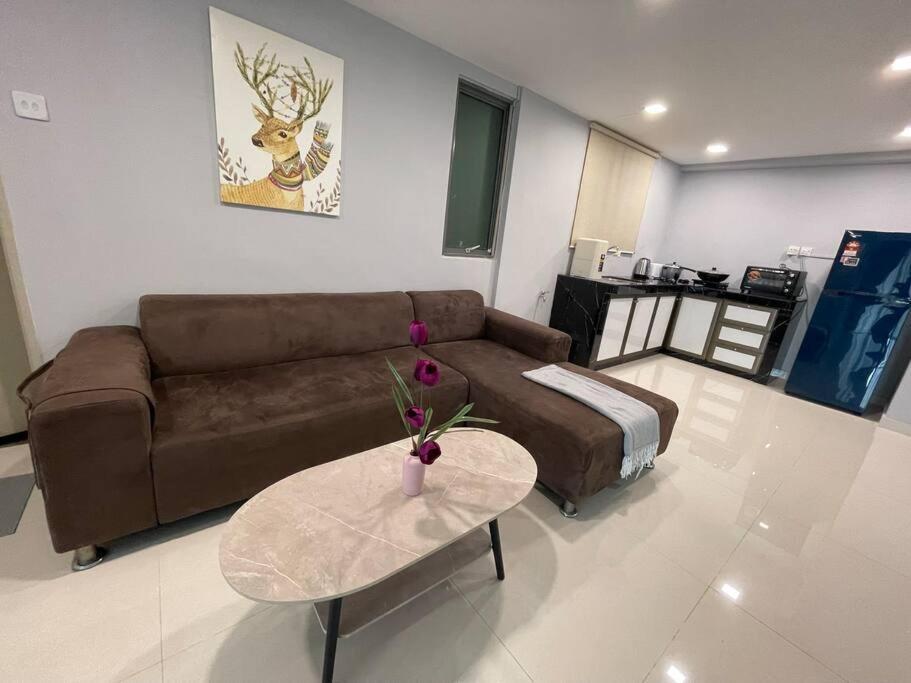 Dalamanda 3pax Sunway Velocity Balcony Cityview Pangsapuri *