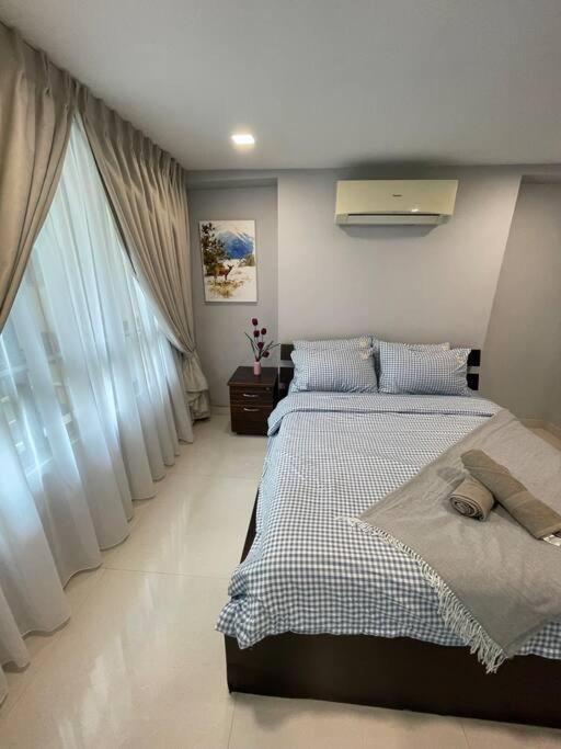 Dalamanda 3pax Sunway Velocity Balcony Cityview *