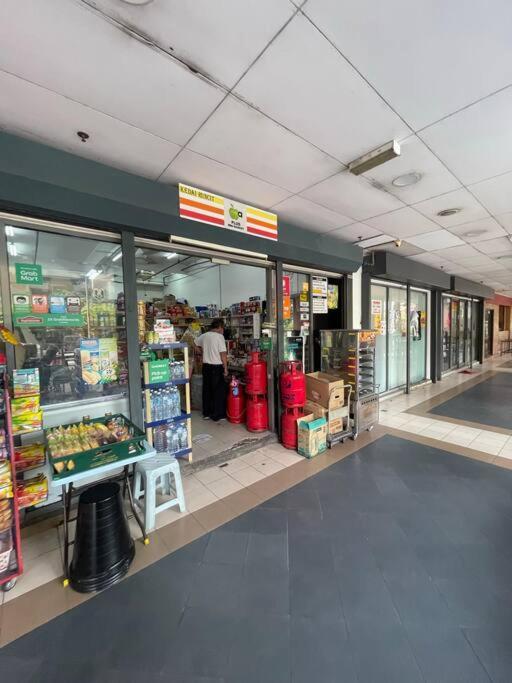 Dalamanda 3pax Sunway Velocity Balcony Cityview *